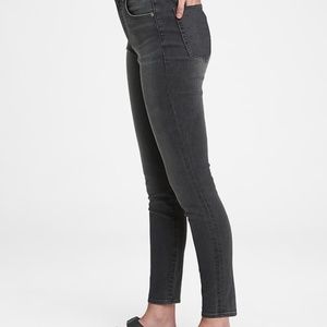Gap Ankle Fray Skinny Jeans